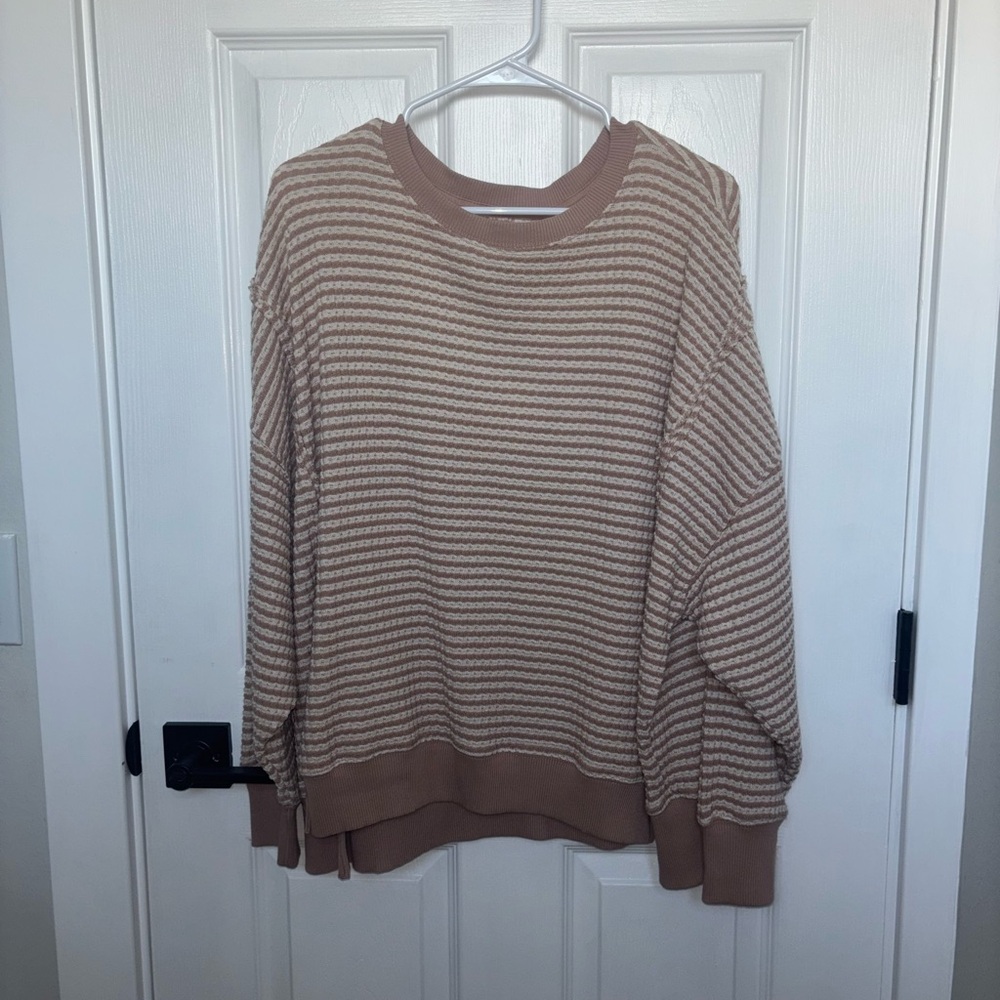 American Eagle Outfitters Beige and Cream Knit Oversized Sweater